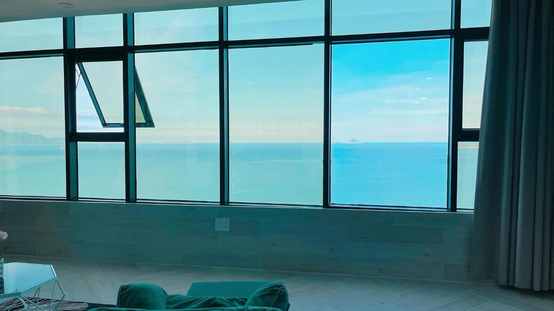 Sunflower Beach نها ترانج فيتنام