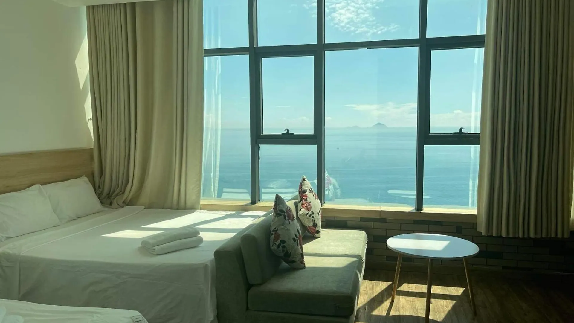 Sunflower Beach نها ترانج